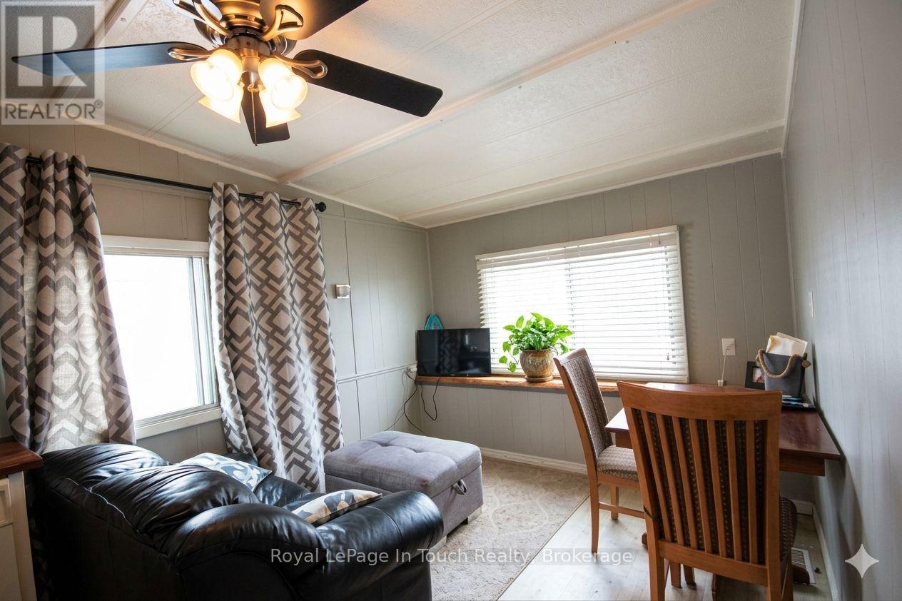 10 Lakeshore Road, Midland, Ontario  L4R 0B9 - Photo 6 - S12919968