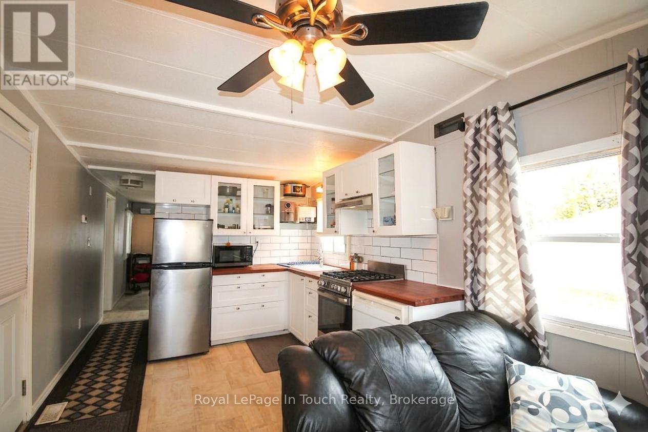 10 Lakeshore Road, Midland, Ontario  L4R 0B9 - Photo 7 - S12919968