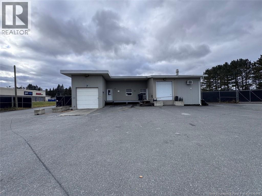 811-815 Victoria Street, Edmundston, New Brunswick  E3V 3T3 - Photo 20 - NB130873