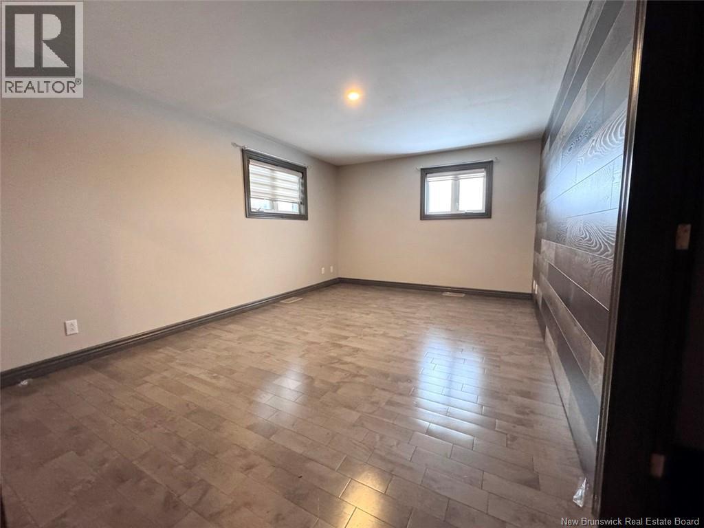 811-815 Victoria Street, Edmundston, New Brunswick  E3V 3T3 - Photo 38 - NB130873