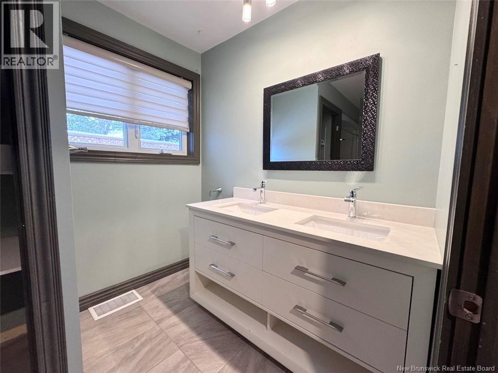 811-815 Victoria Street, Edmundston, New Brunswick  E3V 3T3 - Photo 41 - NB130873