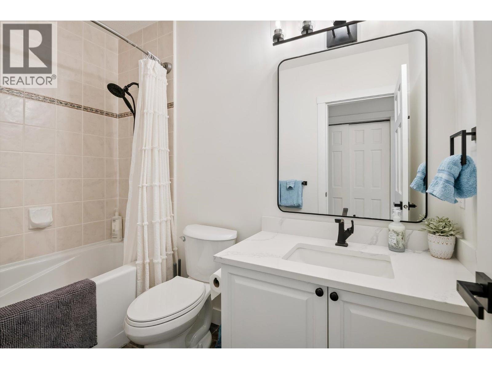 203 4405 Blackcomb Way, Whistler, British Columbia  V8E 0X7 - Photo 17 - R3102743