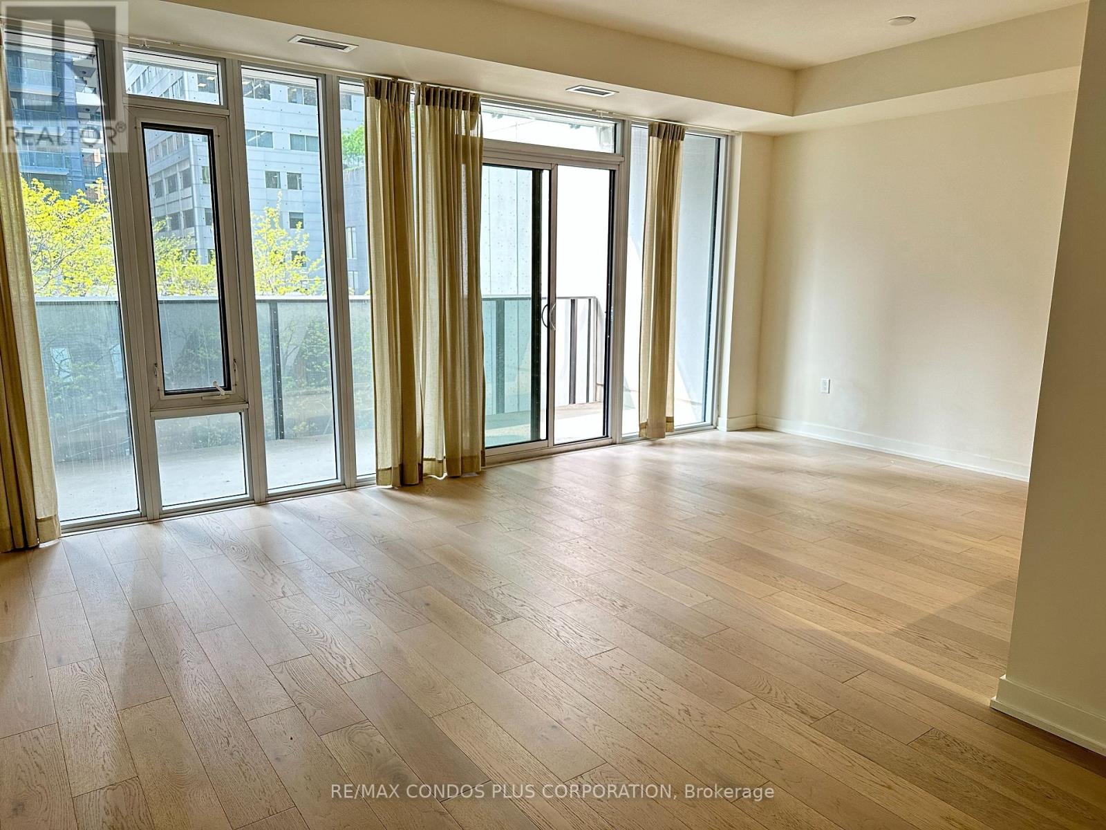 518 - 330 Richmond Street W, Toronto, Ontario M5V 1X2 - Photo 10 - C12915680