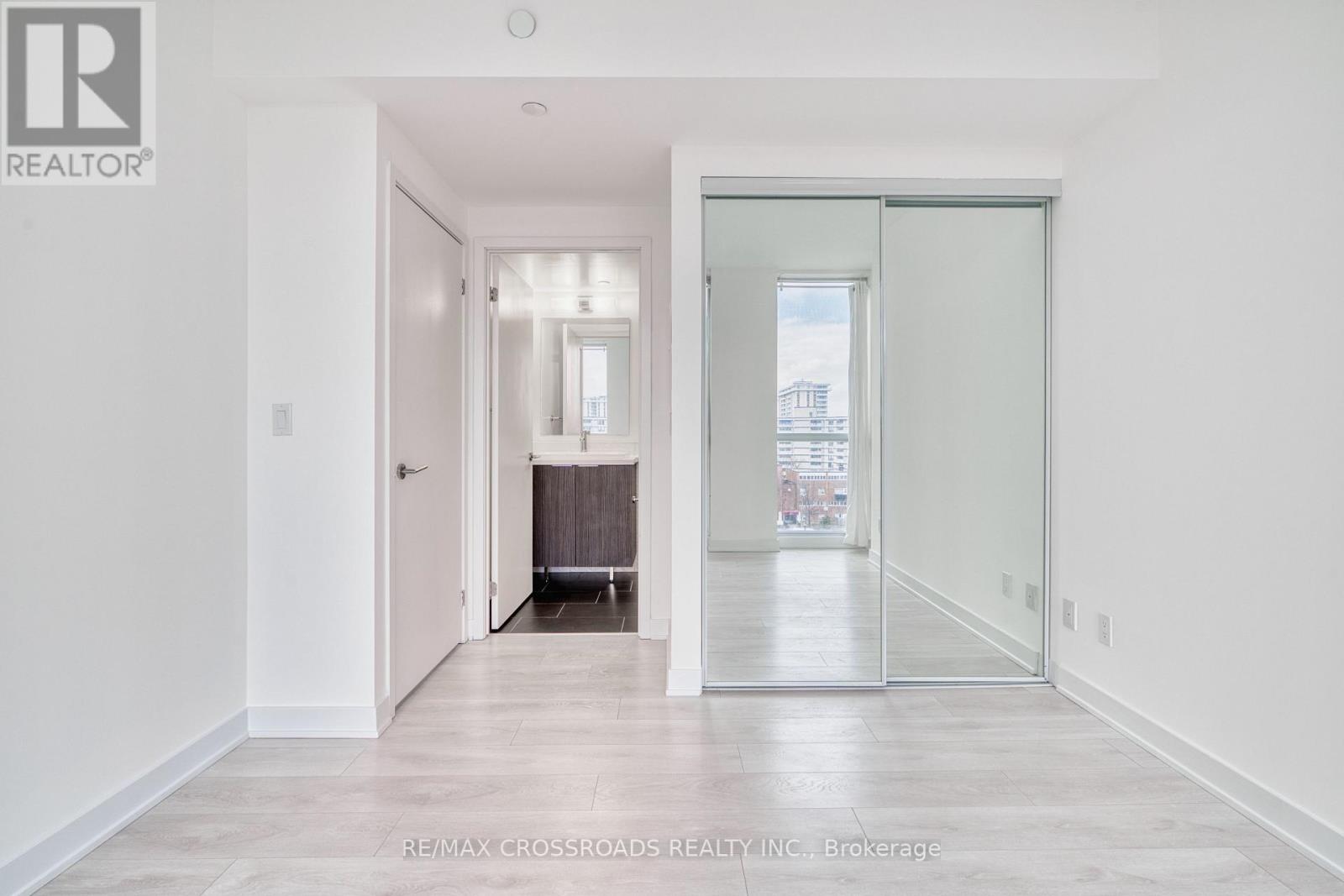 710 - 2 Sonic Way, Toronto, Ontario  M3C 0P2 - Photo 10 - C12919836