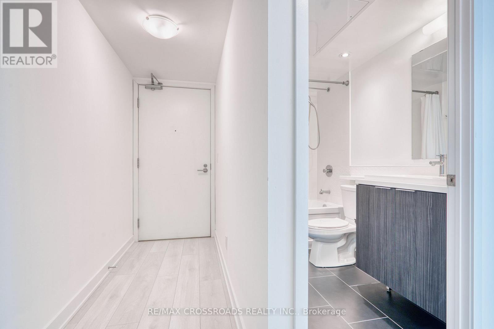 710 - 2 Sonic Way, Toronto, Ontario  M3C 0P2 - Photo 15 - C12919836