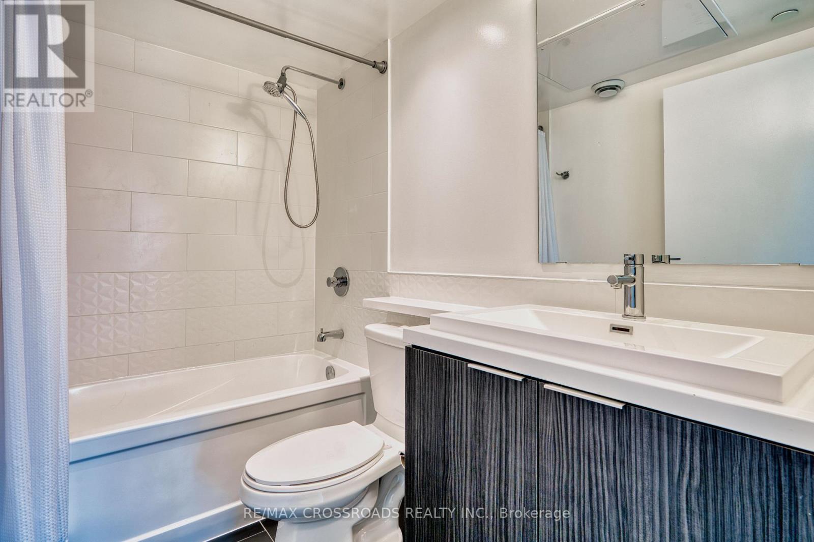 710 - 2 Sonic Way, Toronto, Ontario  M3C 0P2 - Photo 16 - C12919836