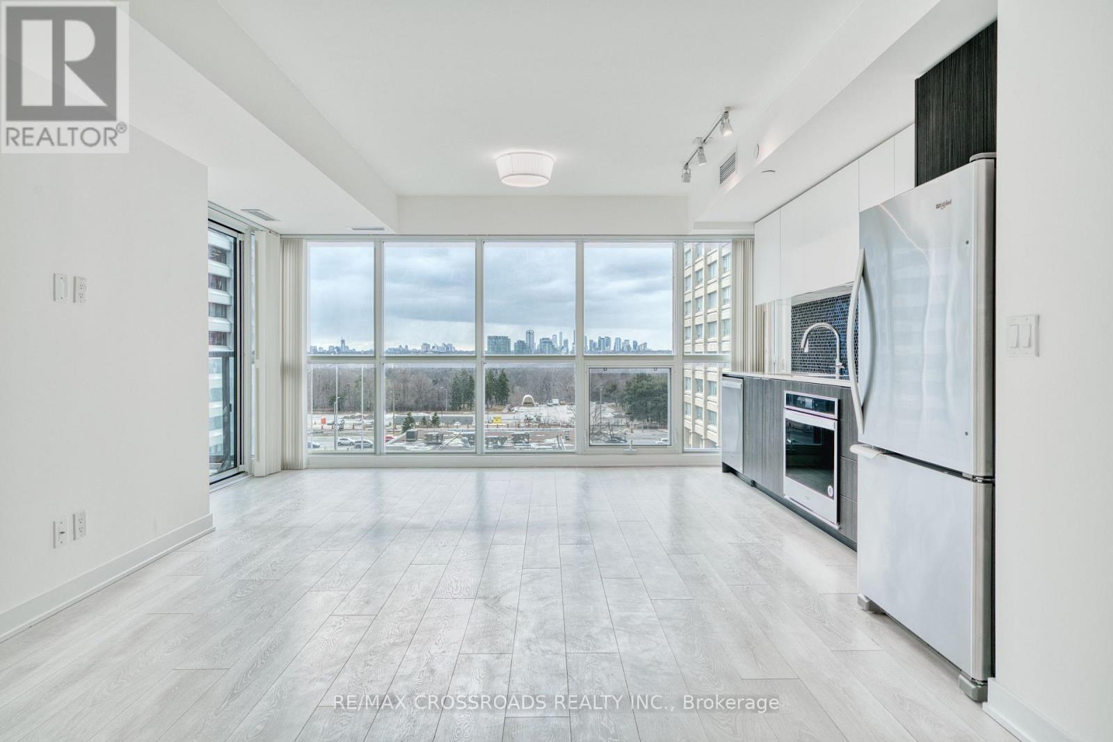 710 - 2 Sonic Way, Toronto, Ontario  M3C 0P2 - Photo 6 - C12919836