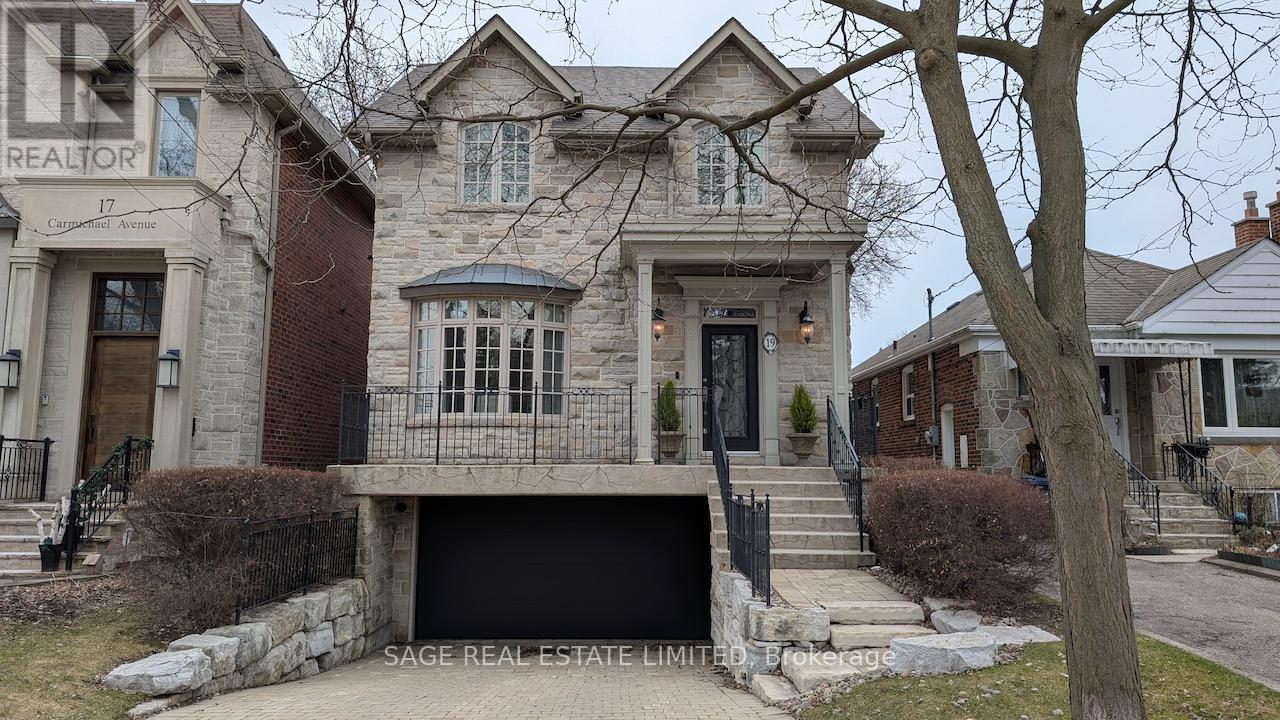 19 CARMICHAEL AVENUE, Toronto, Ontario