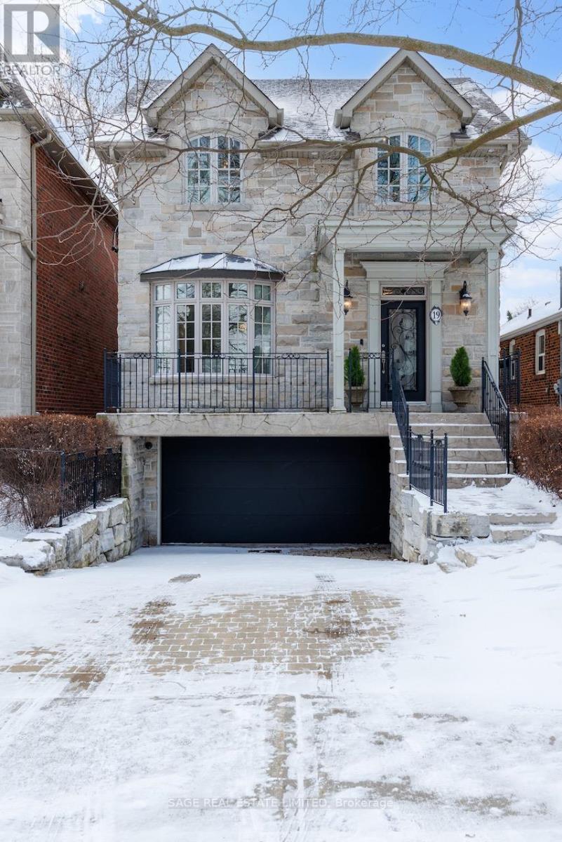 19 Carmichael Avenue, Toronto, Ontario  M5M 2W5 - Photo 2 - C12919920