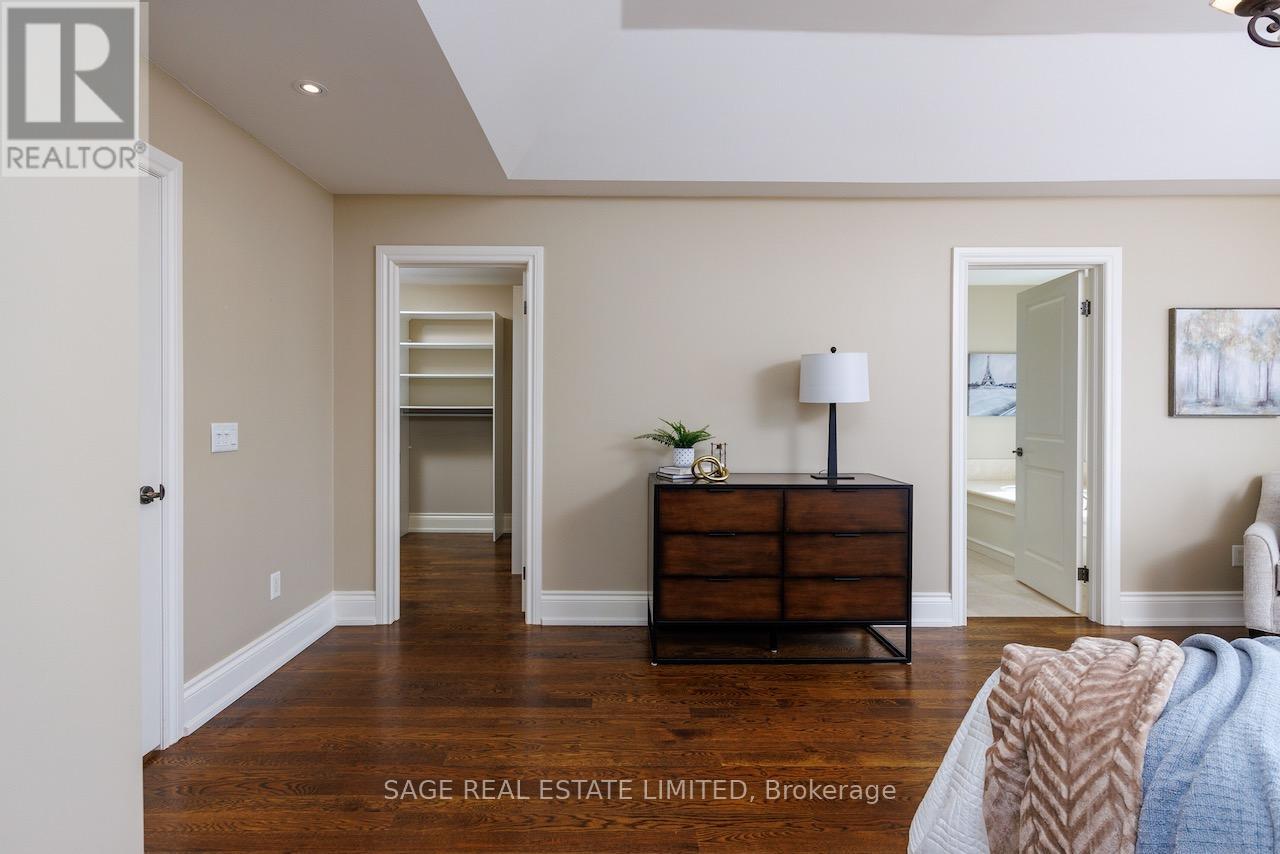 19 Carmichael Avenue, Toronto, Ontario  M5M 2W5 - Photo 31 - C12919920