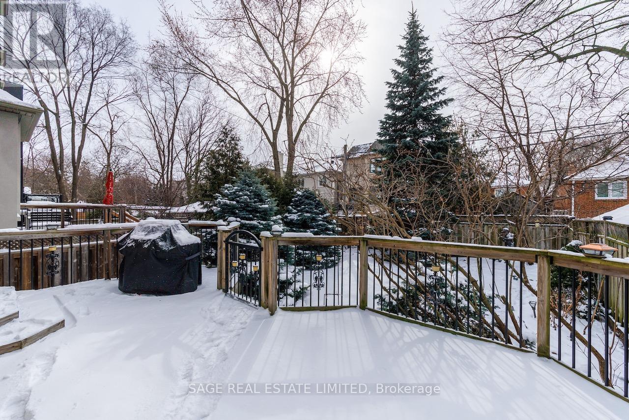 19 Carmichael Avenue, Toronto, Ontario  M5M 2W5 - Photo 49 - C12919920