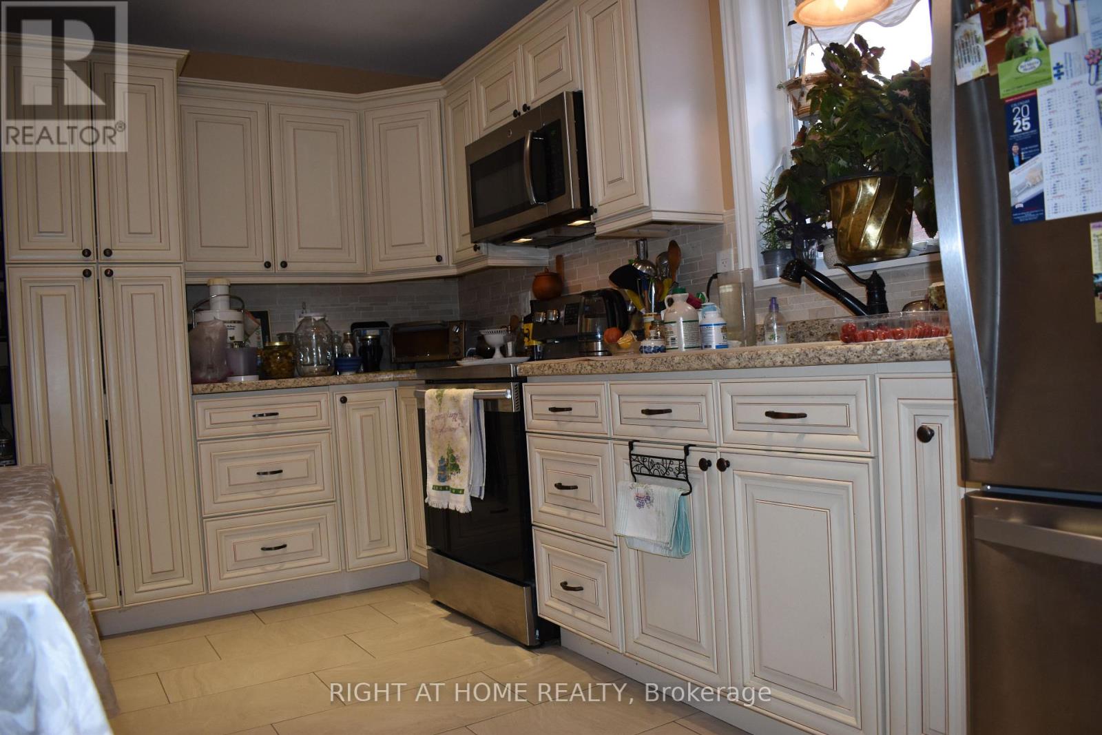 65 Chadburn Street, Oshawa, Ontario  L1H 5T9 - Photo 11 - E12919694