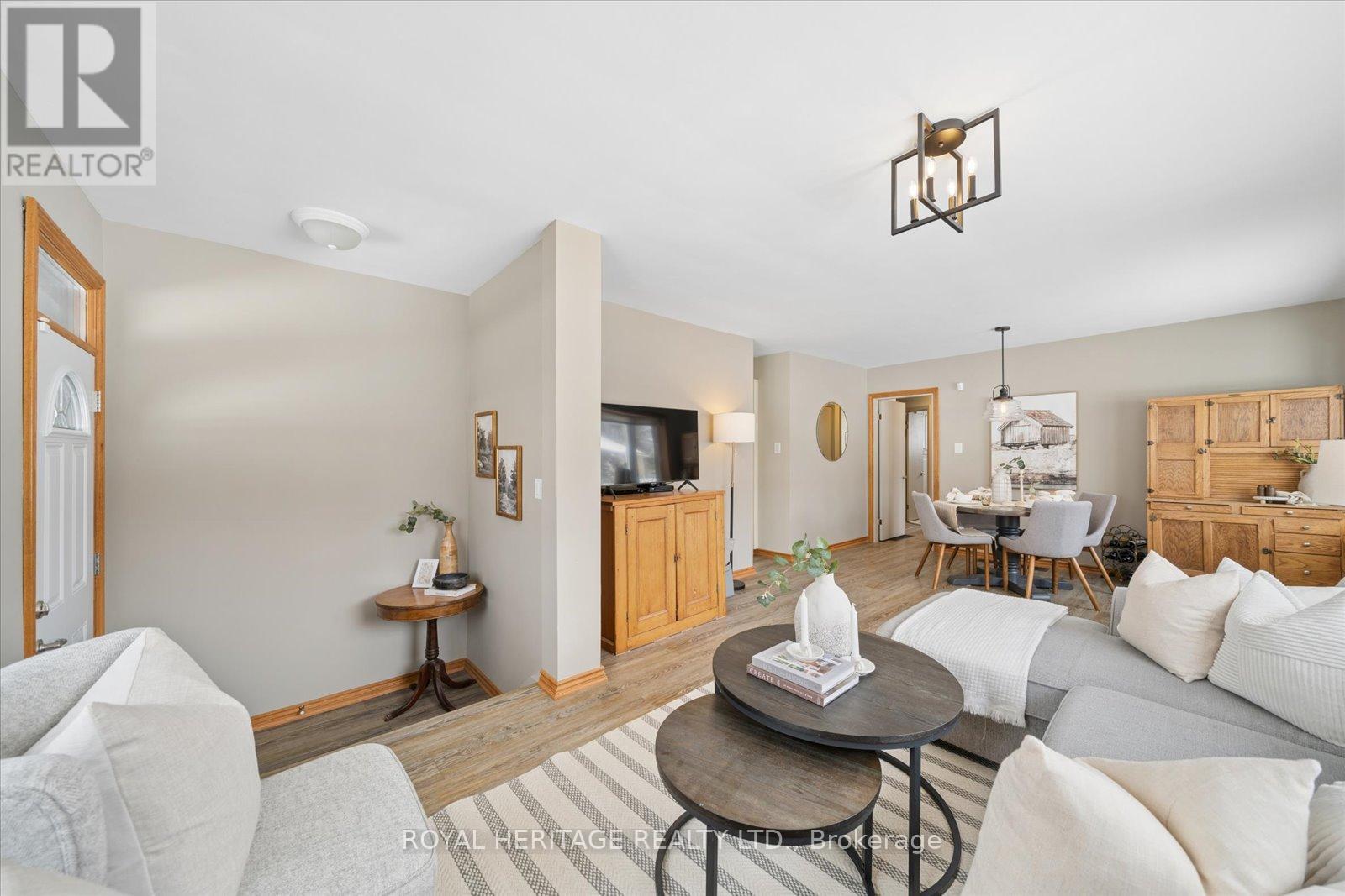 55 Garside Avenue, Whitby, Ontario  L1M 1A9 - Photo 11 - E12919878