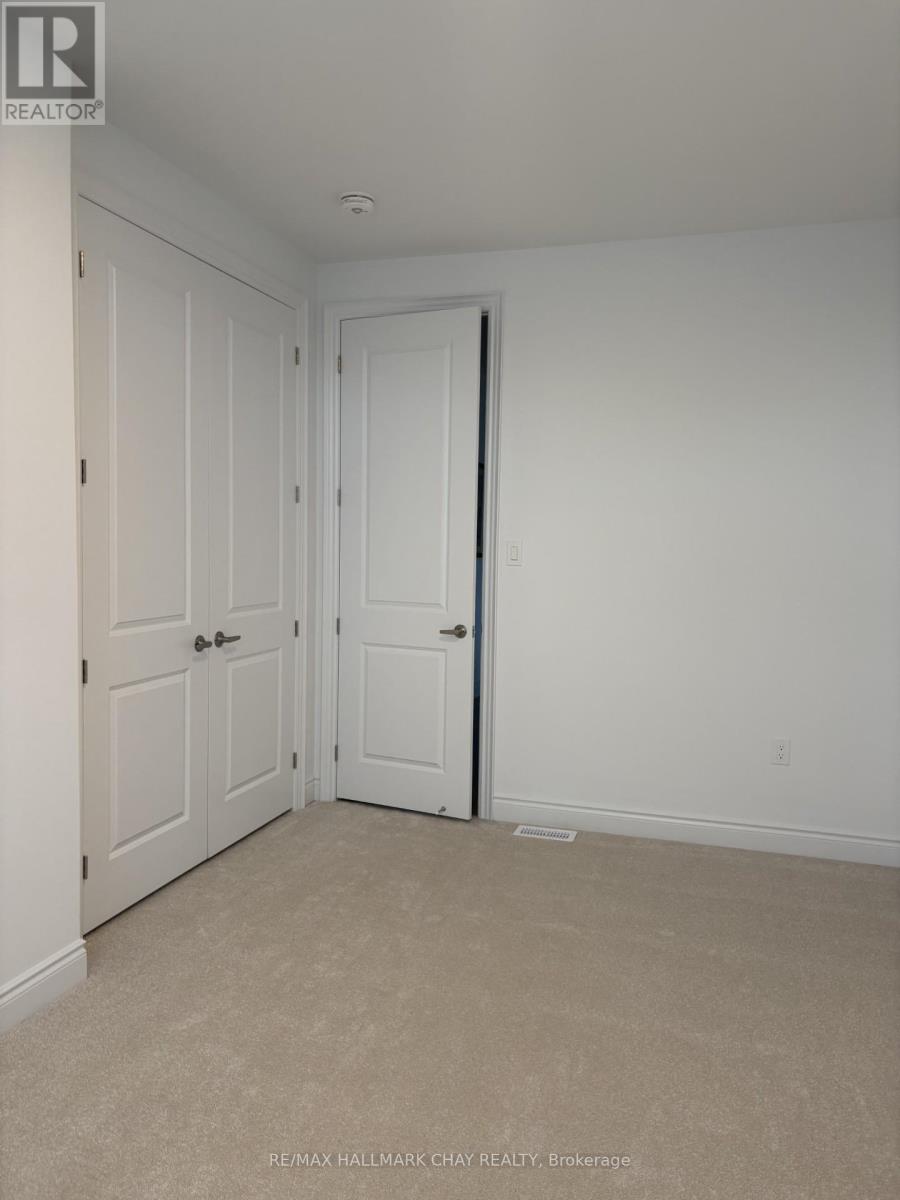 Room 1 - 54 Kiernan North Crescent, New Tecumseth, Ontario  L9R 0V3 - Photo 5 - N12919702