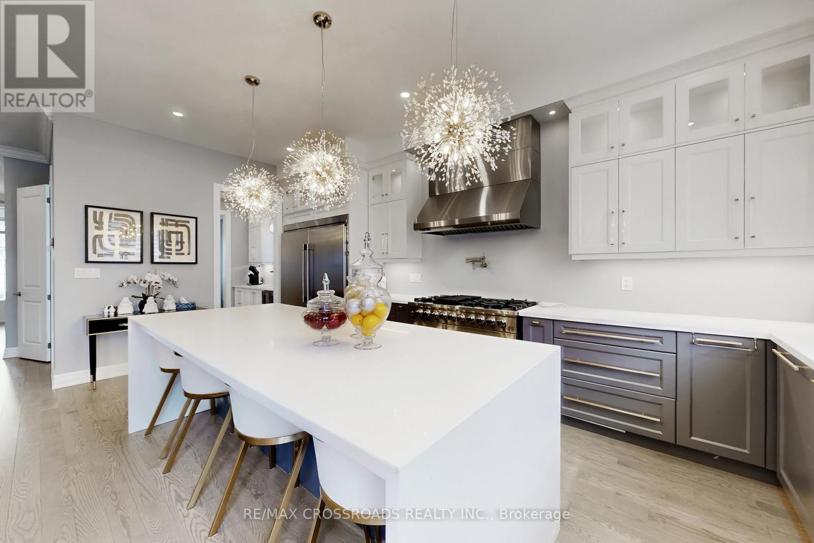 9 Kingknoll Crescent, Georgina, Ontario  L4P 0H6 - Photo 12 - N12919736