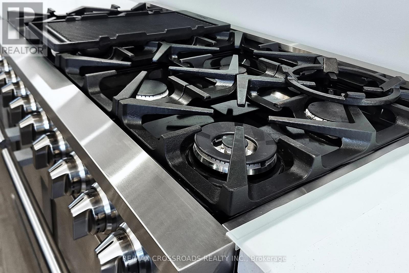 9 Kingknoll Crescent, Georgina, Ontario  L4P 0H6 - Photo 15 - N12919736