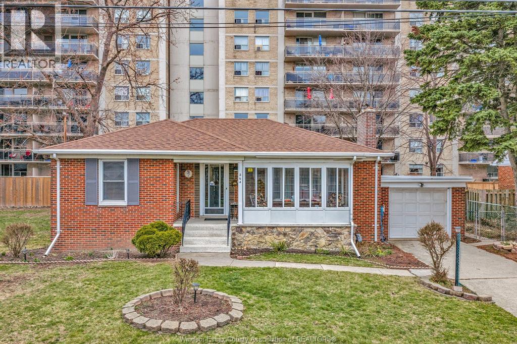 MLS# 26006222: 264 STERLING, Windsor, Canada