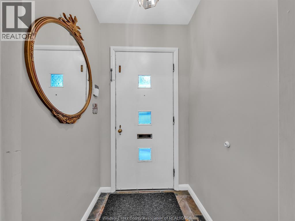 264 Sterling, Windsor, Ontario N8Y 3T7 - Photo 10 - 26006222