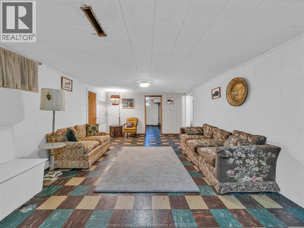 264 Sterling, Windsor, Ontario N8Y 3T7 - Photo 30 - 26006222