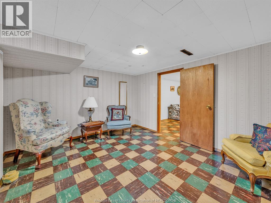 264 Sterling, Windsor, Ontario N8Y 3T7 - Photo 32 - 26006222
