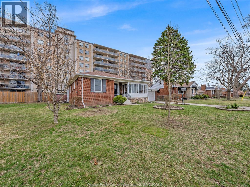 264 Sterling, Windsor, Ontario N8Y 3T7 - Photo 41 - 26006222