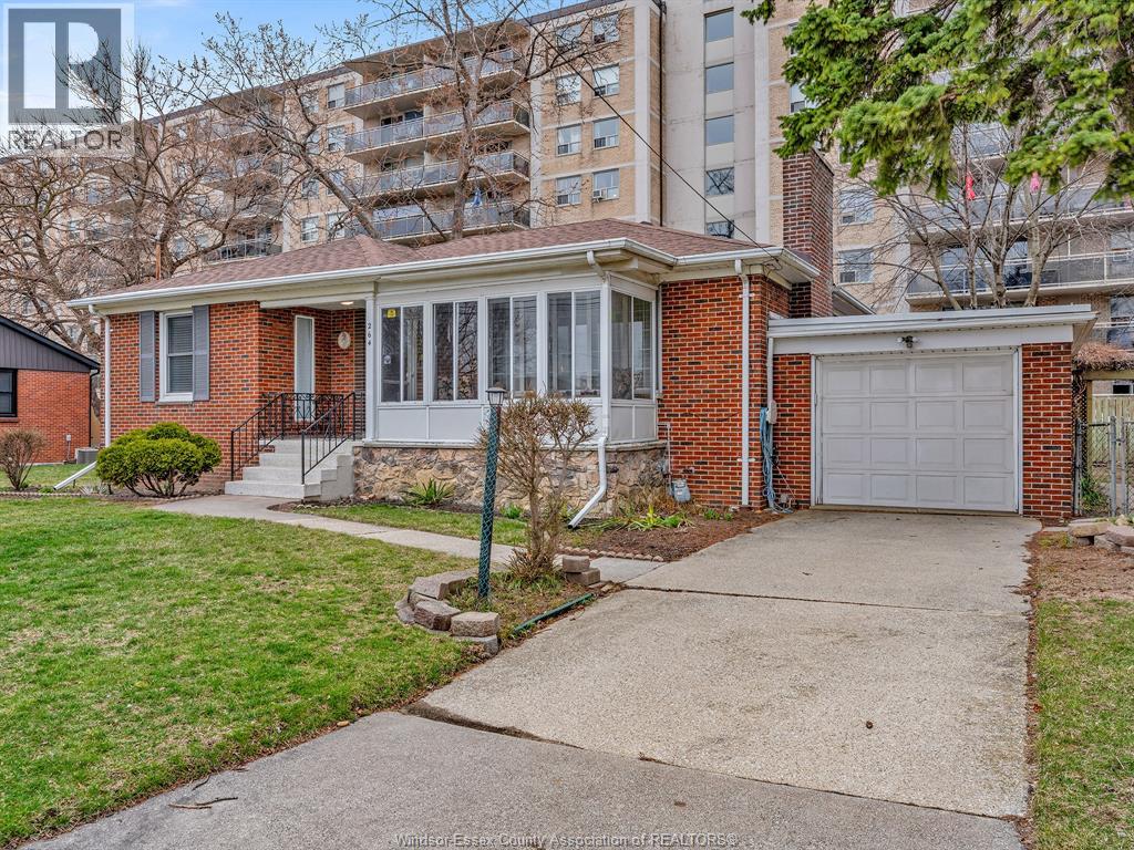 264 Sterling, Windsor, Ontario N8Y 3T7 - Photo 44 - 26006222