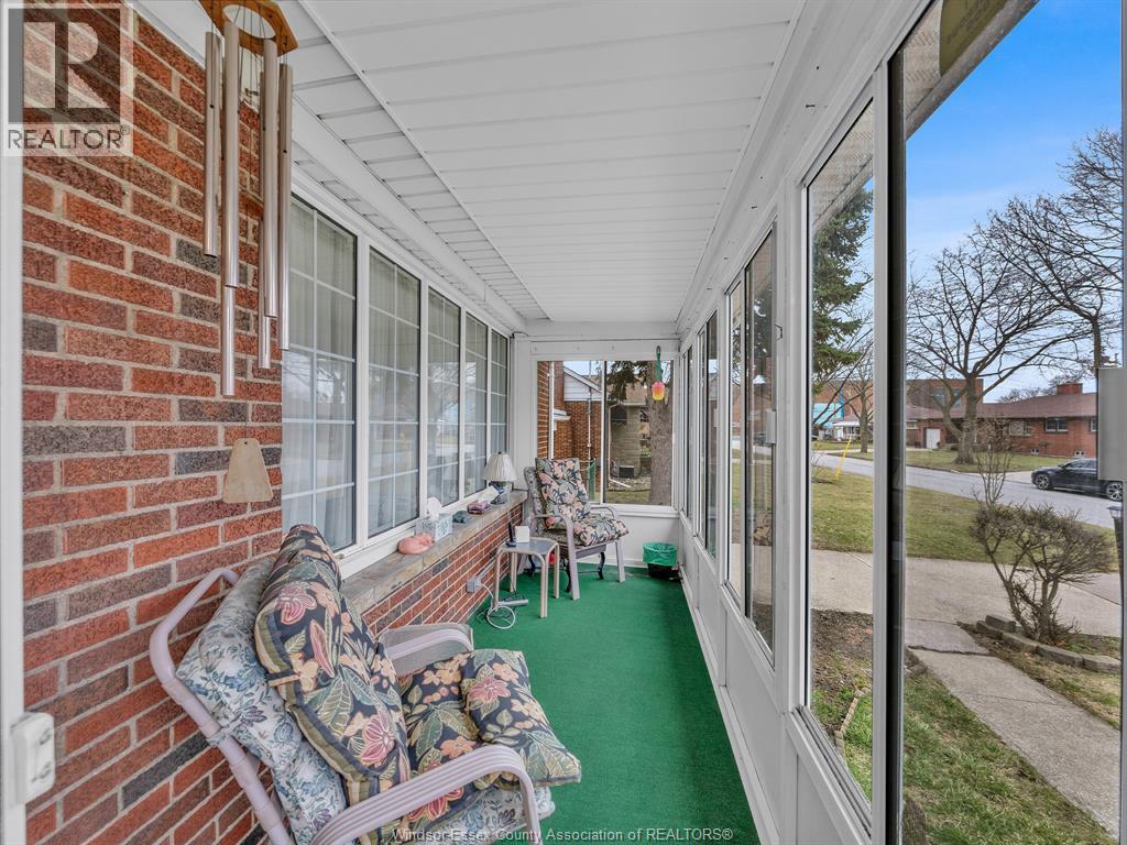 264 Sterling, Windsor, Ontario N8Y 3T7 - Photo 45 - 26006222