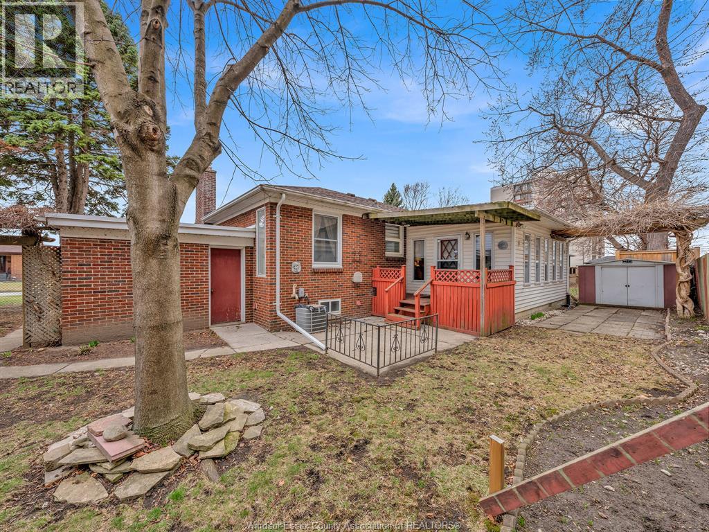 264 Sterling, Windsor, Ontario N8Y 3T7 - Photo 49 - 26006222