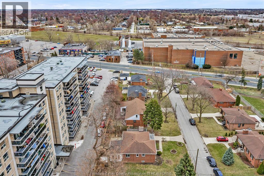 264 Sterling, Windsor, Ontario N8Y 3T7 - Photo 5 - 26006222