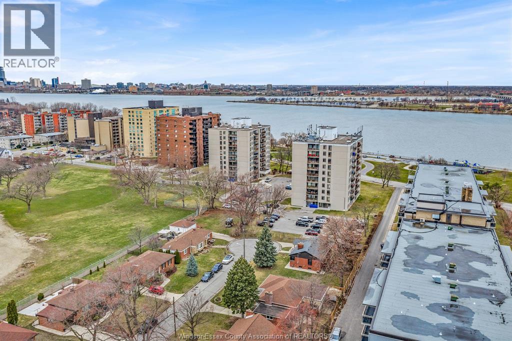 264 Sterling, Windsor, Ontario N8Y 3T7 - Photo 8 - 26006222