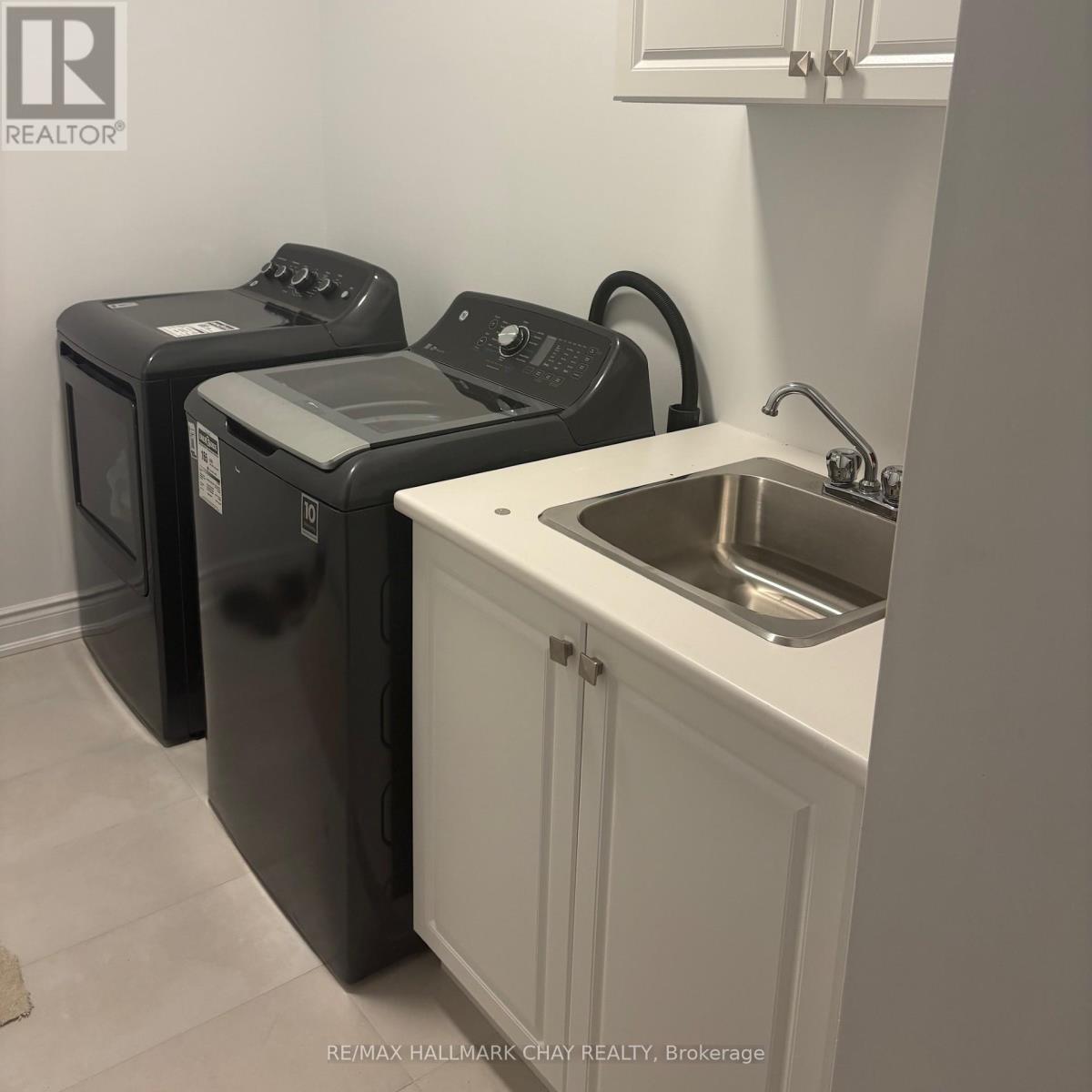 Room 2 - 54 Kiernan North Crescent, New Tecumseth, Ontario  L9R 0V3 - Photo 5 - N12919748