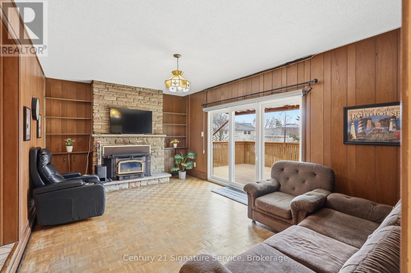 7 German Mills, Markham, Ontario  L3T 4H4 - Photo 11 - N12919888