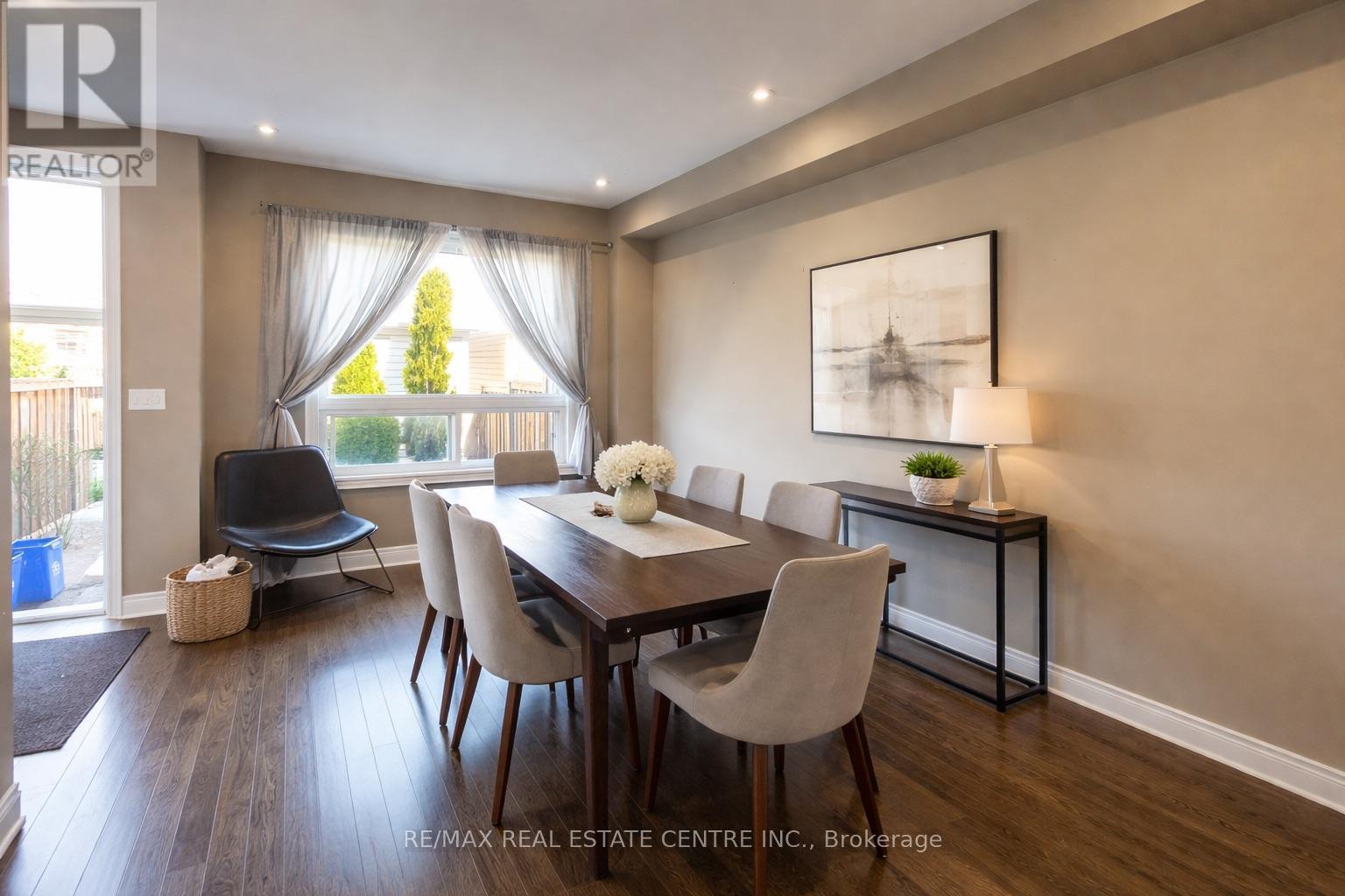 2491 Postmaster Drive, Oakville, Ontario  L6M 0L5 - Photo 4 - W12919564