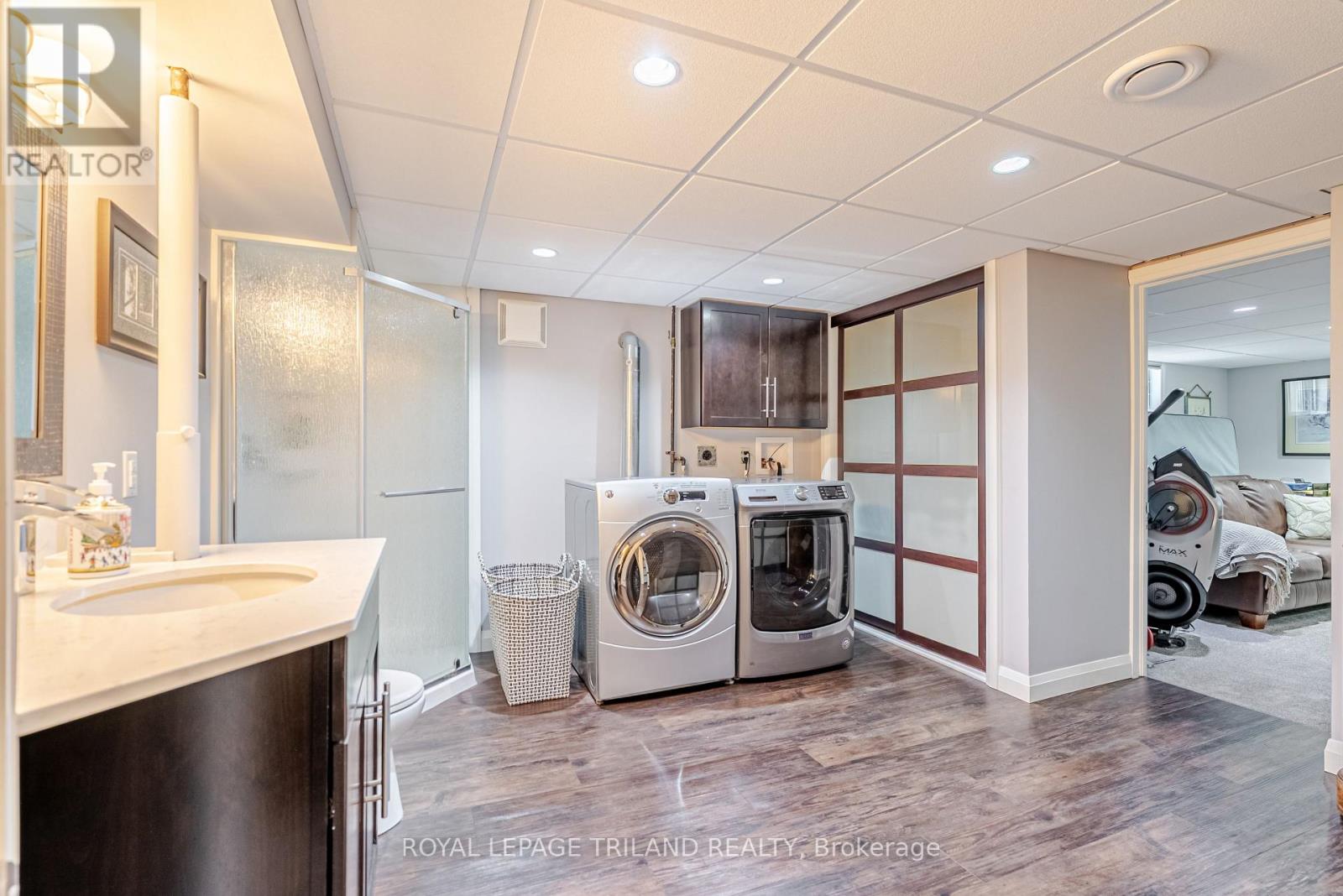 231 Thames Crescent, Thames Centre, Ontario  N0L 1G0 - Photo 39 - X12918048