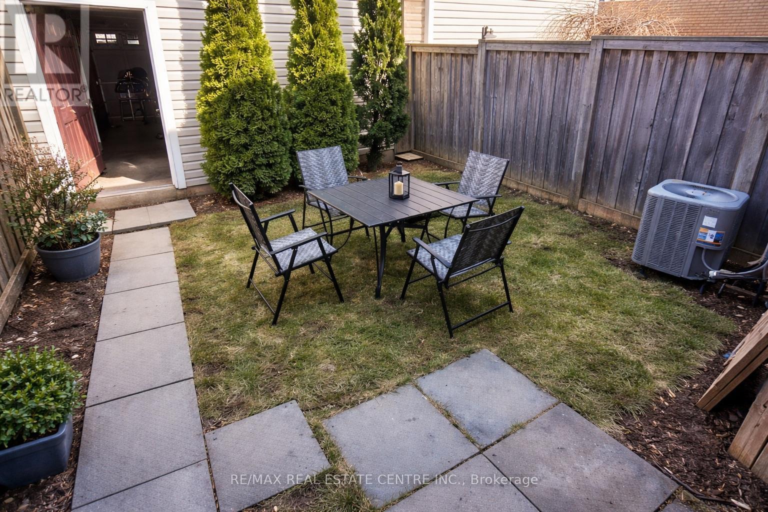 2491 Postmaster Drive, Oakville, Ontario  L6M 0L5 - Photo 12 - W12919564