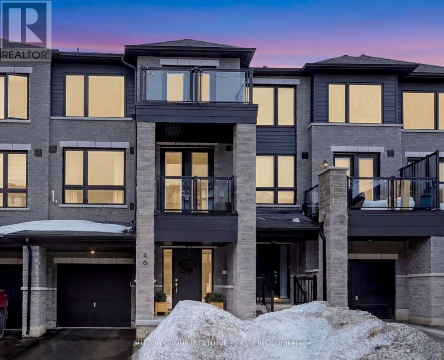 46 SPRY LANE, Barrie, Ontario