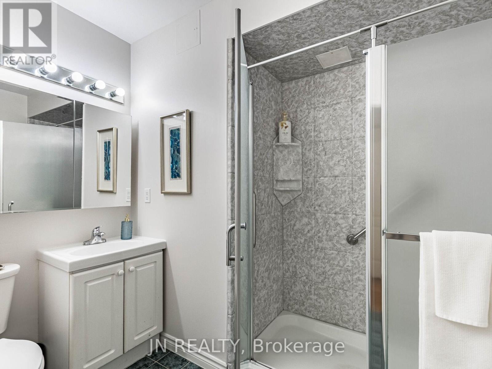 109 - 10 Dayspring Circle, Brampton, Ontario  L6P 1B9 - Photo 19 - W12749436