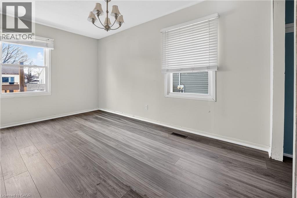 85 Grass Avenue, St. Catharines, Ontario  L2R 1T2 - Photo 10 - 40814235