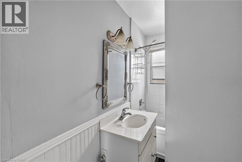 85 Grass Avenue, St. Catharines, Ontario  L2R 1T2 - Photo 15 - 40814235