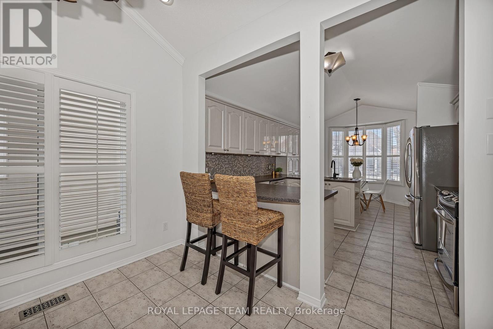 43 Settler's Ridge Way, Ottawa, Ontario  K2J 4V2 - Photo 5 - X12919960