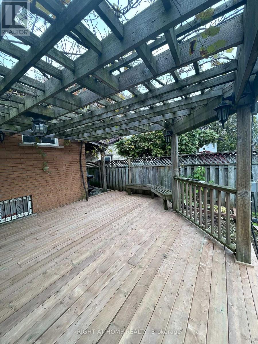 6807 Corwin Crescent, Niagara Falls, Ontario  L2G 2M8 - Photo 45 - X12840354