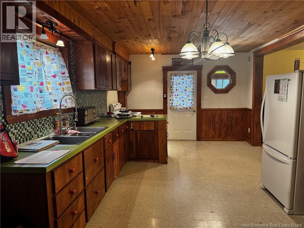 71 21e Avenue, Edmundston, New Brunswick  E3V 2C2 - Photo 8 - NB126460