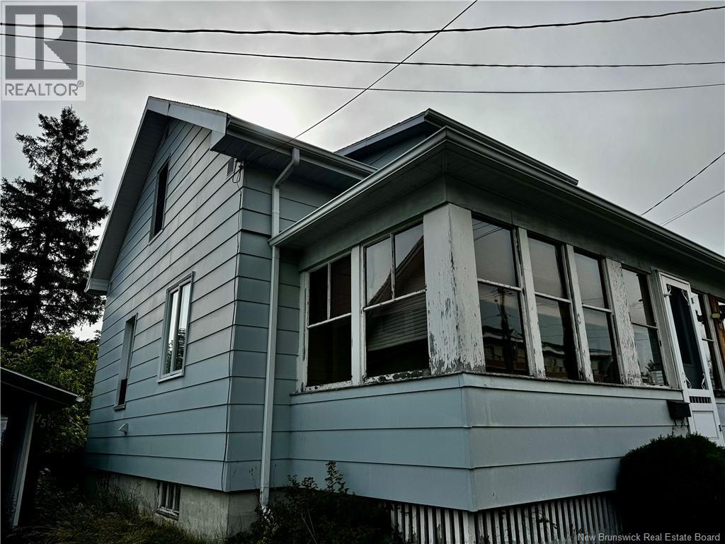 71 21e Avenue, Edmundston, New Brunswick  E3V 2C2 - Photo 3 - NB126460