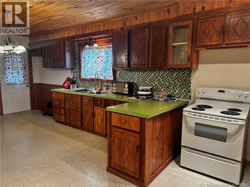 71 21e Avenue, Edmundston, New Brunswick  E3V 2C2 - Photo 9 - NB126460