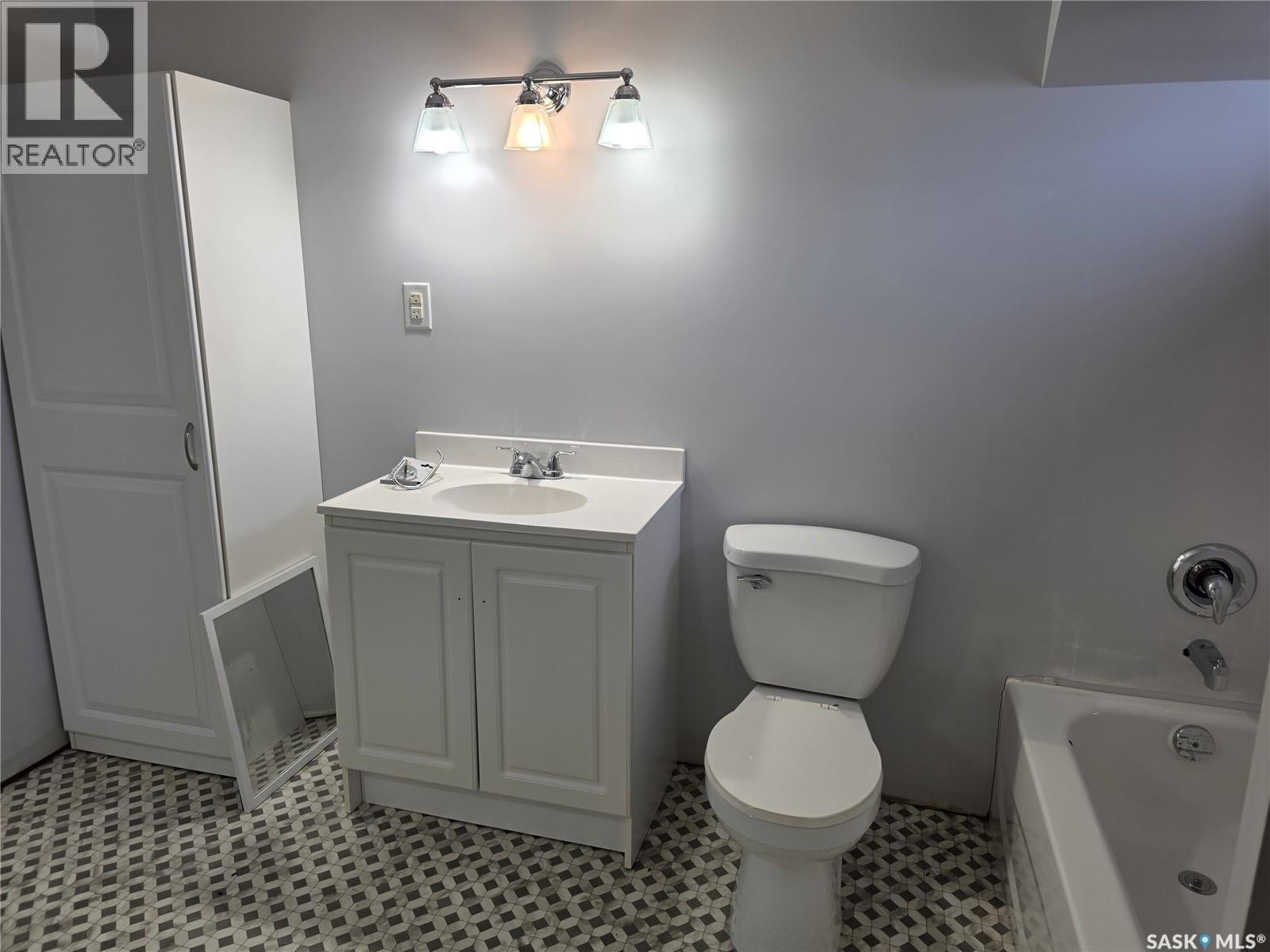 403 Thomson Street, Outlook, Saskatchewan  S0L 2N0 - Photo 24 - SK029228