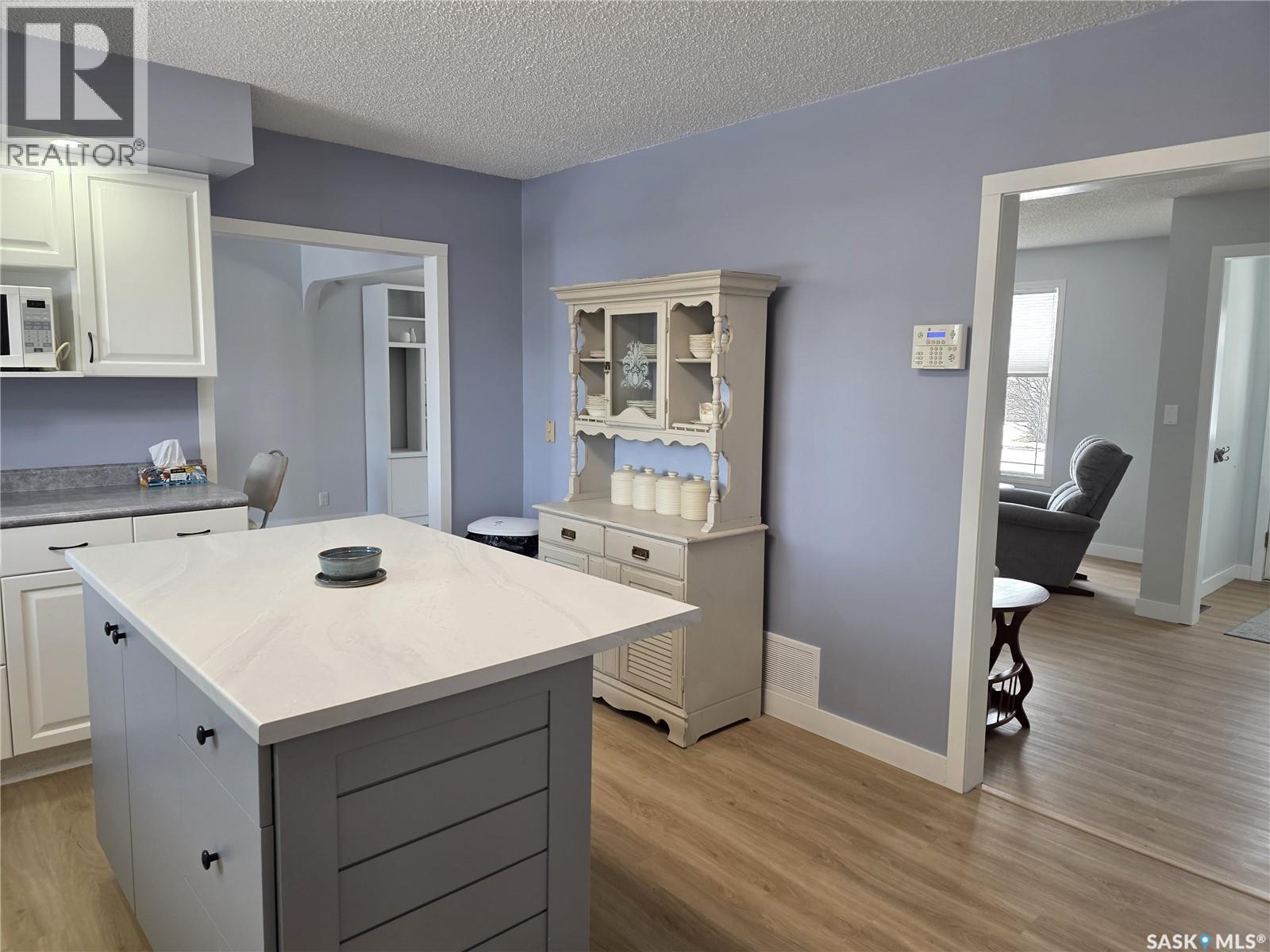 403 Thomson Street, Outlook, Saskatchewan  S0L 2N0 - Photo 11 - SK029228