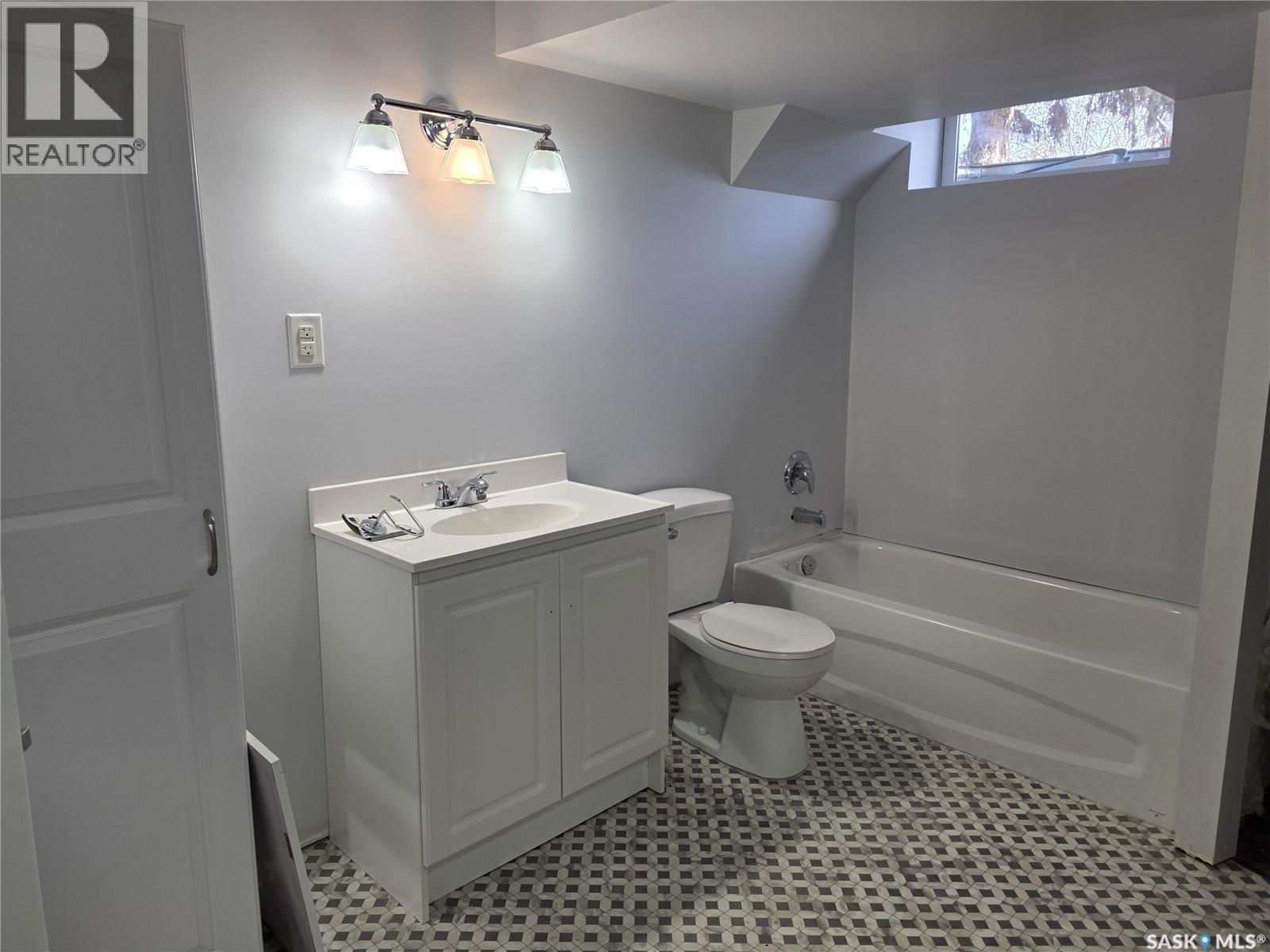 403 Thomson Street, Outlook, Saskatchewan  S0L 2N0 - Photo 25 - SK029228