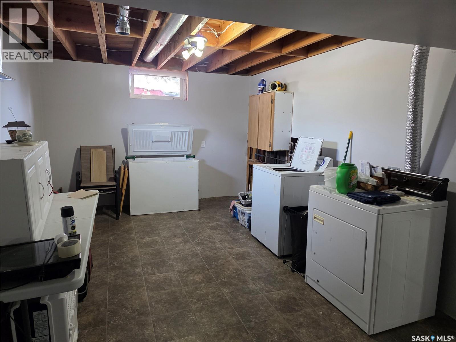 403 Thomson Street, Outlook, Saskatchewan  S0L 2N0 - Photo 28 - SK029228