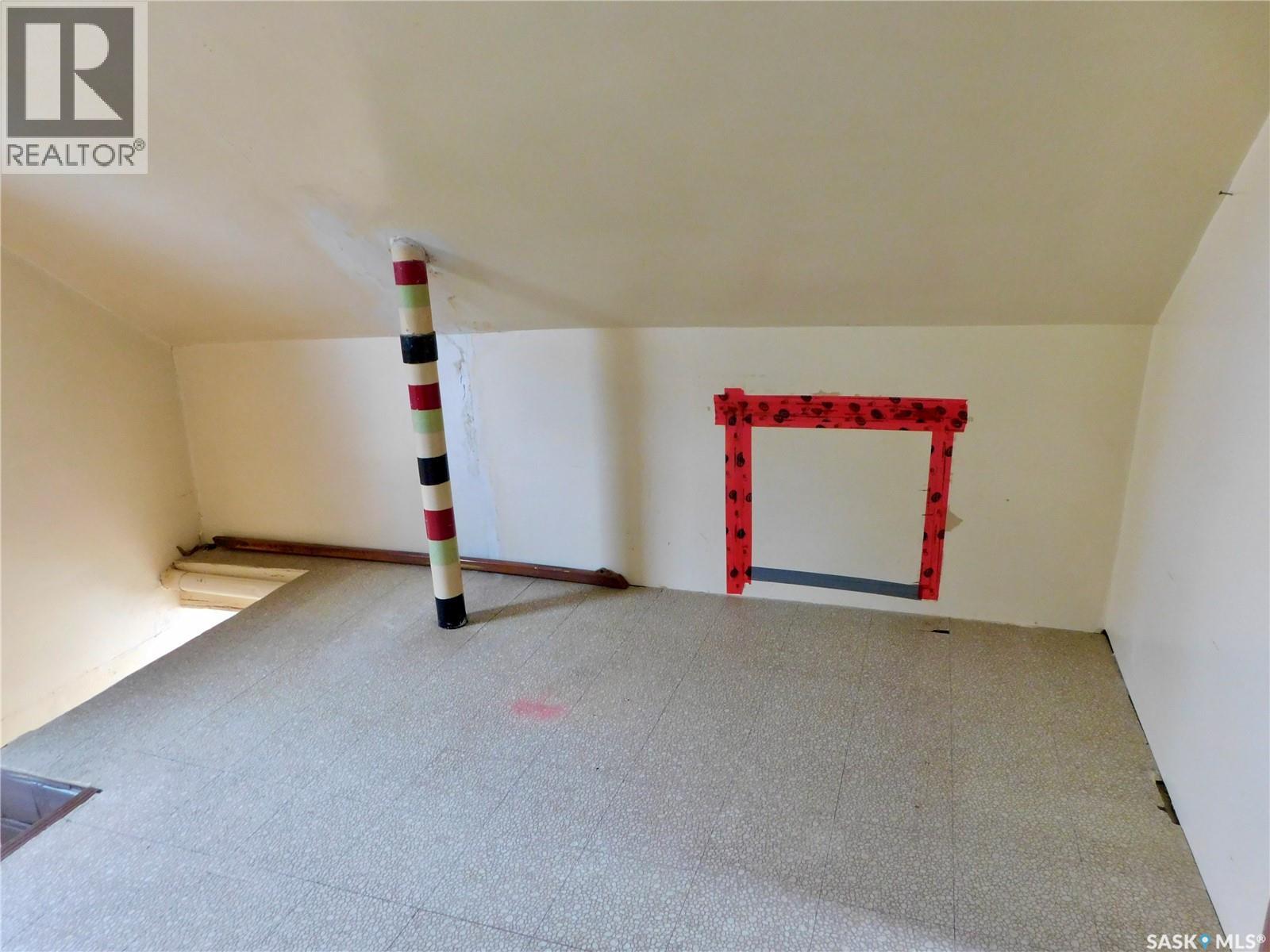 220 2nd Street E, Lafleche, Saskatchewan  S0H 3R0 - Photo 17 - SK031167