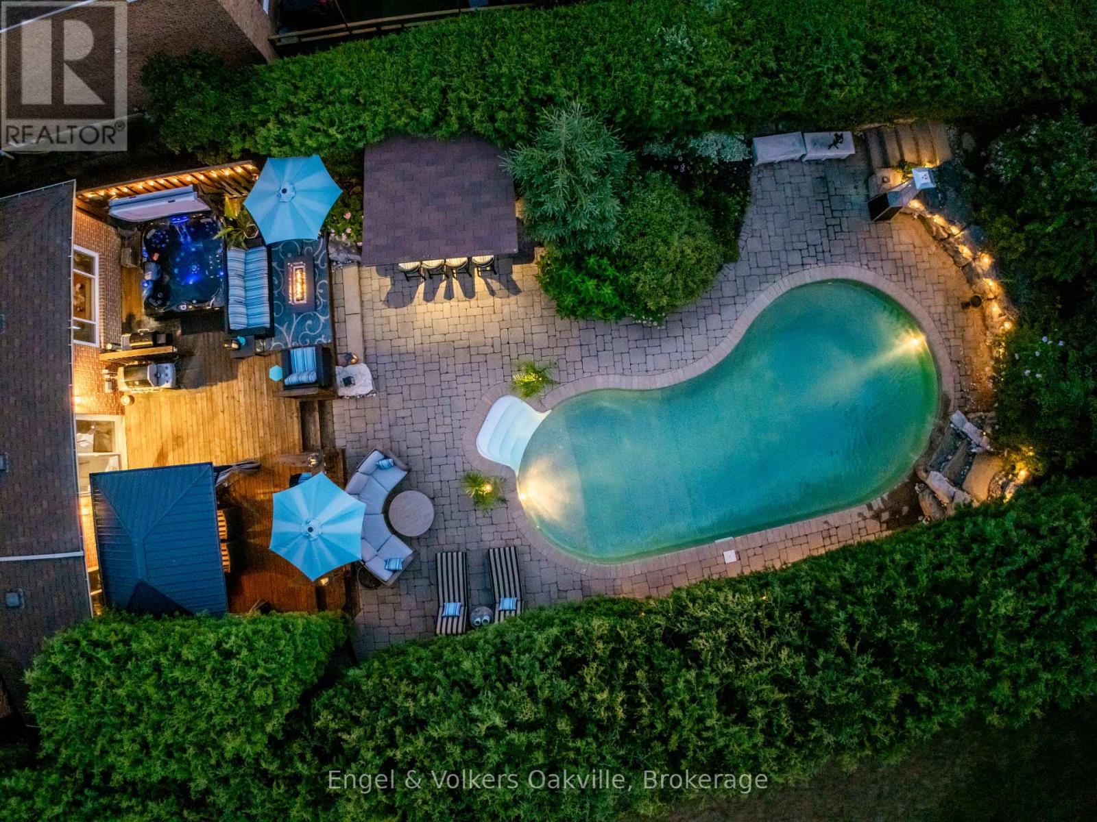 1181 Grange Road, Oakville, Ontario  L6H 1P8 - Photo 2 - W12776672